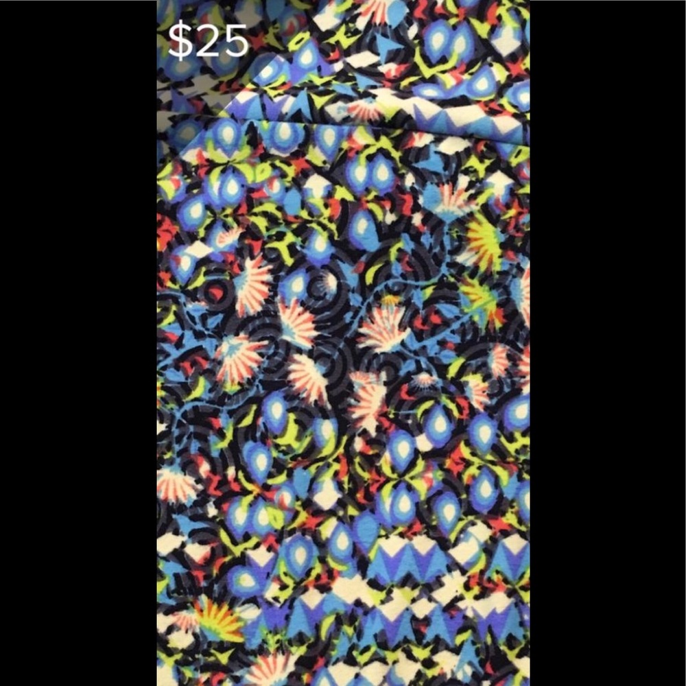 NWT os LULAROE LEGGINGS